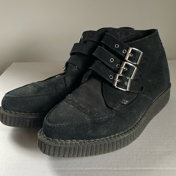 T.U.K. pointed black leather creeper booties size 8 - Picture 1 of 5